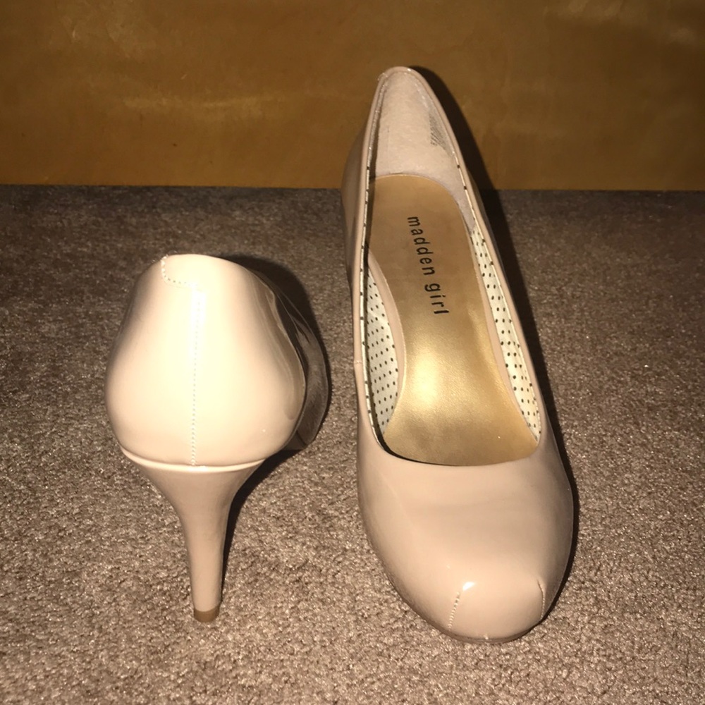 Nude Madden Girl heels!